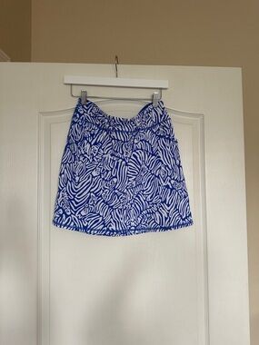 Lilly Pulitzer Blue and White Printed Skort